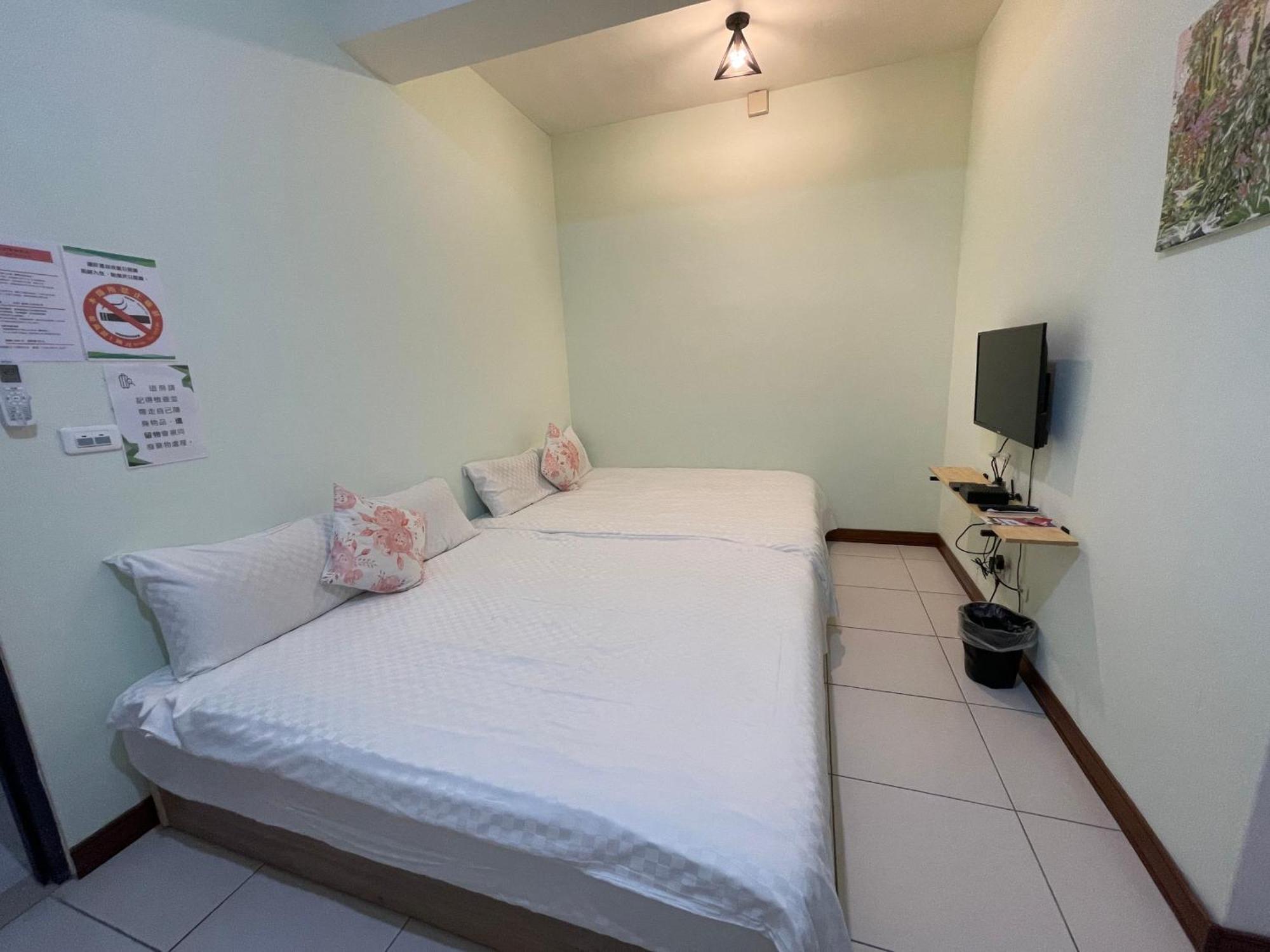 二街窩窩電梯民宿花蓮車站東出口second Street Nest Hostal Hualien Zimmer foto